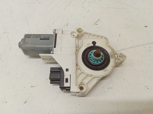 AUDI A6 C6 (2004–2011) Front door window regulator motor 4F0959802D - 3