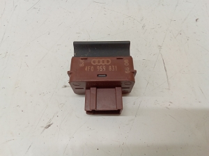 AUDI A6 C6 (2004–2011) Trunk opening switch 4F0959831 - 2
