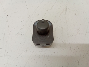 Peeglite reguleerimise lüliti - 8E0959565
