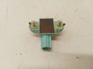 AUDI A6 C6 (2004–2011) Airbagsensor 4F0956557A - 3