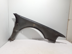   Vorderer Kotflügel  - 4D0821021A 