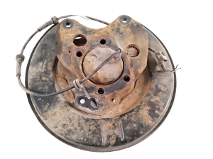 NISSAN Leaf II (2017–2026) Rear wheel hub 44030-3NL0A - 2