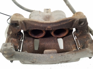 NISSAN Leaf II (2017–2026) Front brake caliper 41011-5TA0A - 2