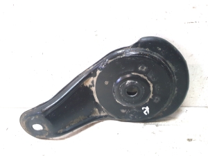 Rear spring support