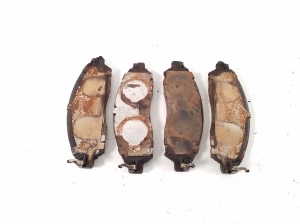 NISSAN Leaf II (2017–2026) Front brake pads D1080-5SN0A - 5