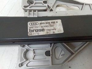 AUDI A4 B8 (2007–2016) Aizmugurējo durvju logu pacēlājs 8K0839462A - 2