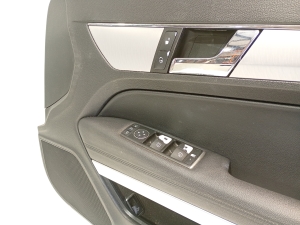 Mercedes Benz E-Class W207 (2009–2017) Priekšējo durvju apdare un tās detaļas A2077270888 - 5