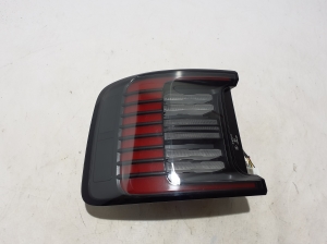 VOLVO EX30 I (2023–2026) Eckleuchte hinten 8891884345