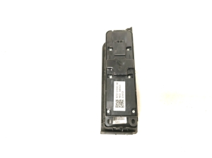 Land Rover Evoque (2011–2018) Front door glass switch BJ3214540AB - 3