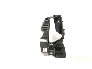 Opel Crossland X X 75 (2017–2026) Front door inner handle 13484998 - 5