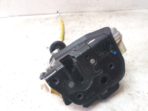 AUDI A6 C6 (2004–2011) Front door lock 4F2837016B - 3