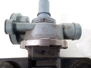 Mercedes Benz A-Class 177 (2018–2026) Cits vārsts A2474703602 - 2