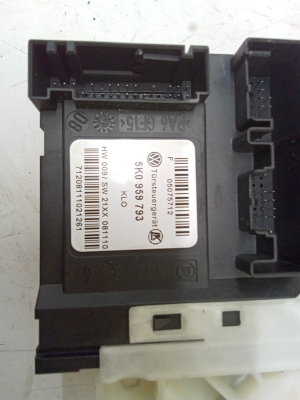 Volkswagen Golf VI (2008–2013) Front door window regulator motor 5K0959793 - 2
