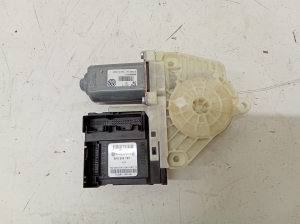 Volkswagen Golf VI (2008–2013) Front door window regulator motor 5K0959793 - 3