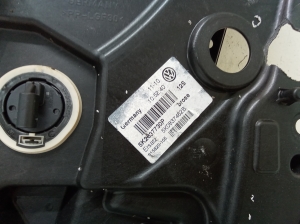Volkswagen Golf VI (2008–2013) Front door window regulator 5K2837730P - 2
