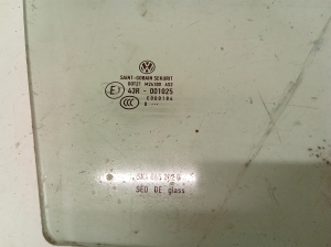 Volkswagen Golf VI (2008–2013) Front door glass 43R001025 - 2