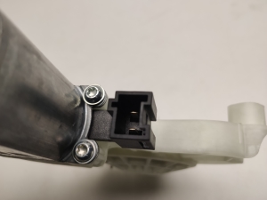 Mercedes Benz EQC N293 (2019–2026) Front door window regulator motor A0009065806 - 4