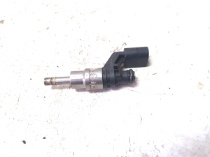 Injecteur de carburant - 03C906036A