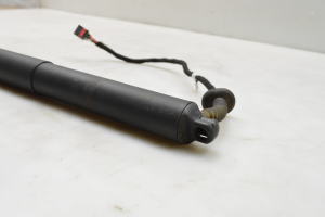 Skoda Superb (2015–2026) Trunk lid strut 3V082785103S - 5