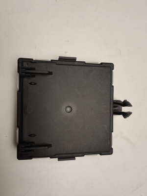 Mercedes Benz EQC N293 (2019–2026) Rear side door control unit A1679004511 - 2