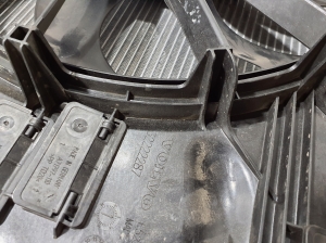 VOLVO XC60 (2017–2026) Radiator set and its parts - 3
