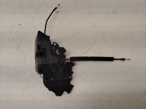 Land Rover Discovery Sport (2014–2026) Rear side door lock FK7224995AE - 3
