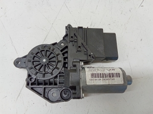 Volkswagen Golf VI (2008–2013) Rear side door window regulator motor 5K0959704D - 2