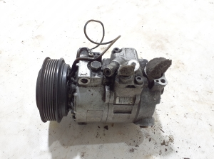 AUDI A8 D2 (1994–2002) A/C compressor 077260803AE - 2