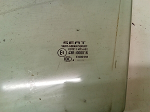 Seat Leon (2012–2026) Front door glass 43R000016 - 2