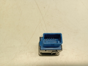 Mitsubishi Outlander (2012–2021) Trunk opening switch 8616A081 - 2