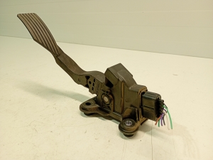 Mitsubishi Outlander (2012–2021) Gaspedal 1600A115 - 2
