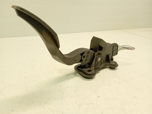 Mitsubishi Outlander (2012–2021) Gaspedal 1600A115 - 3