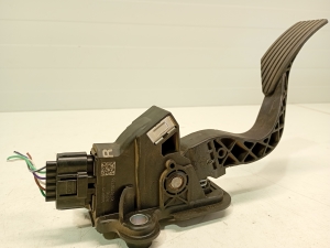 Mitsubishi Outlander (2012–2021) Gaspedal 1600A115 - 4