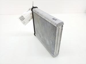 Mercedes Benz A-Class 176 (2012–2018) Heater core A2468300161 - 2