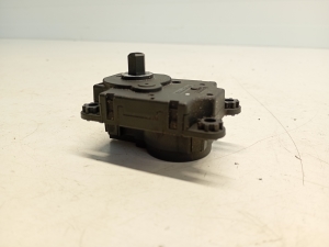 Mitsubishi Outlander (2012–2021) Heater flap actuator 1611166A - 2