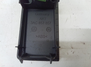 Volkswagen Passat B7 (2010–2014) Front door glass switch 7L6959855B - 4