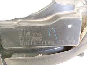 Mitsubishi Outlander (2012–2021) Front wheel arch liner 5370B876 - 2