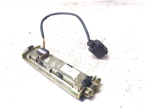Volkswagen Passat B5 (1997–2005) Trunk opening switch 3B9827566B - 4