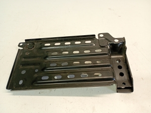 Mitsubishi Outlander (2012–2021) Batteriehalter - 5