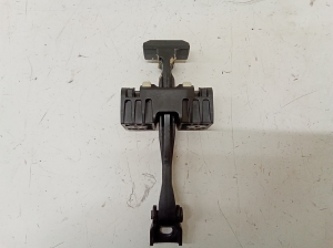 Skoda Yeti (2009–2017) Rear side door opening limiter 5L0839249 - 2