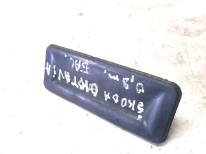 Skoda Octavia II (2004–2013) Trunk opening switch - 4
