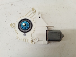 Hinterer Seitentür-Fensterhebermotor - 5L0959811A