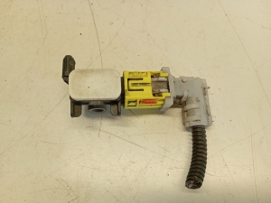 Mitsubishi Outlander (2012–2021) Airbag sensor 8651A165 - 3