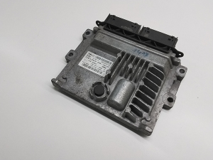 Ford Mondeo V (2014–2018) Engine control unit DS7112B684UE - 4