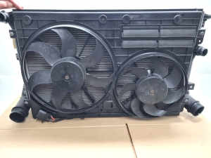 Volkswagen Tiguan (2007–2016) Radiaatorite komplekt ja selle osad 5N0121253L - 2