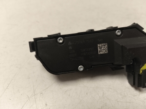 Mercedes Benz C-Class 205 (2014–2021) Istmesoojenduse lüliti A2139057502 - 2