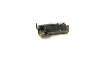 Mercedes Benz C-Class 205 (2014–2021) Istmesoojenduse lüliti A2139057502 - 5