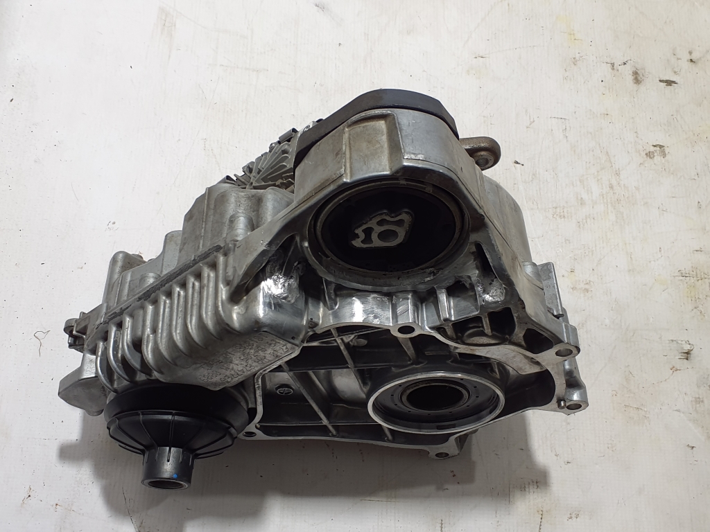 BMW X4 F98 (2019–2026) Front differential 8747766 BMW X4 F98 (2019–2026) Front differential 8747766