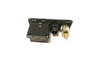 Land Rover Evoque (2011–2018) USB-Anschluss A2C5336865900 - 3