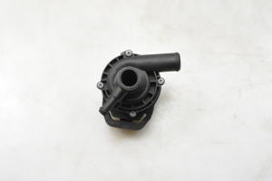 Mercedes Benz E-Class W212 (2009–2015) Auxiliary water pump A2118350028 - 3